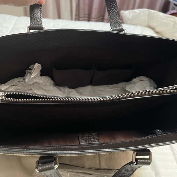 Gucci tote. - Picture 5 of 7